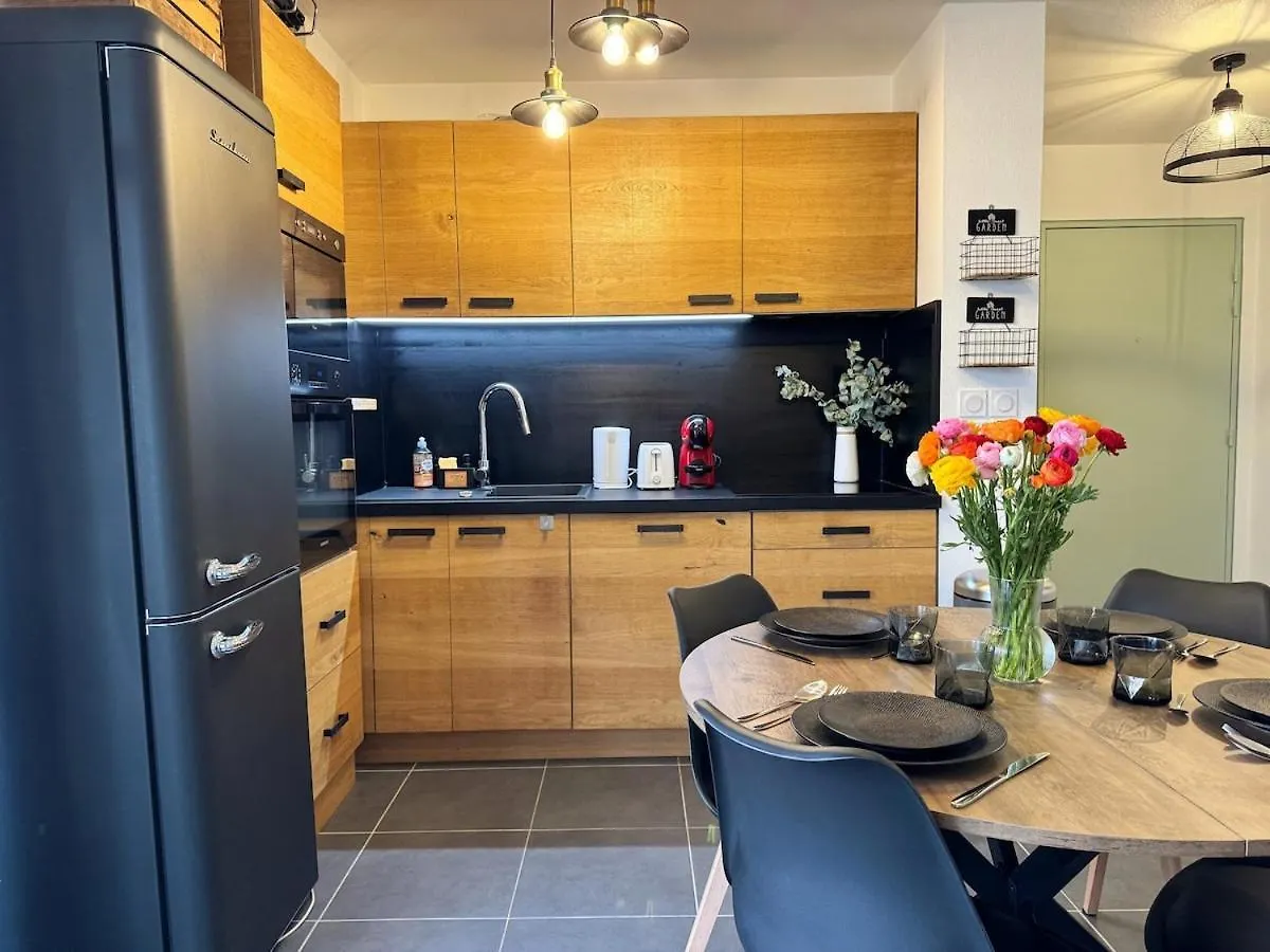 Charming 2-Room Apartment In Lavandou, Terrace, Parking, Air Conditioning Le Lavandou