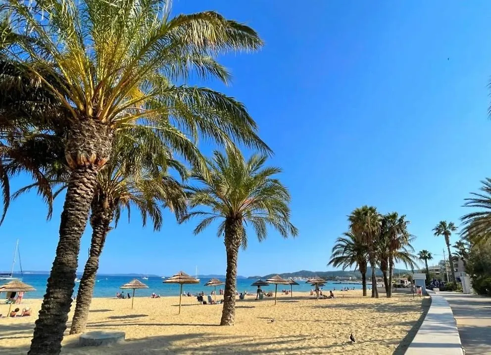 Charming 2-Room Apartment In Lavandou, Terrace, Parking, Air Conditioning Le Lavandou
