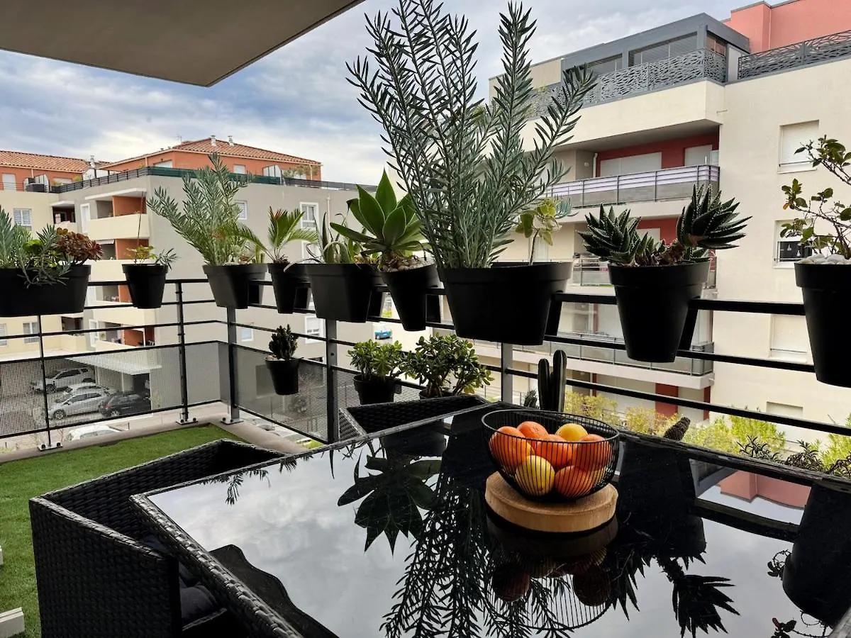 Charming 2-Room Apartment In Lavandou, Terrace, Parking, Air Conditioning لو لا فاندو